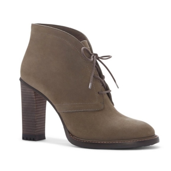NWT VINCE CAMUTO - Lace Up Nubuck Bootie 10 - Picture 2 of 2